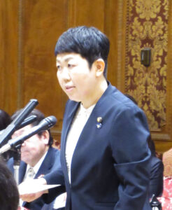 過去最大の軍事費　暮らし守る柱無（予算委）