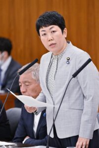 肩代わり処理続く危険 在日米軍ＰＣＢ廃棄物　岩渕氏追及 （参院行監委）